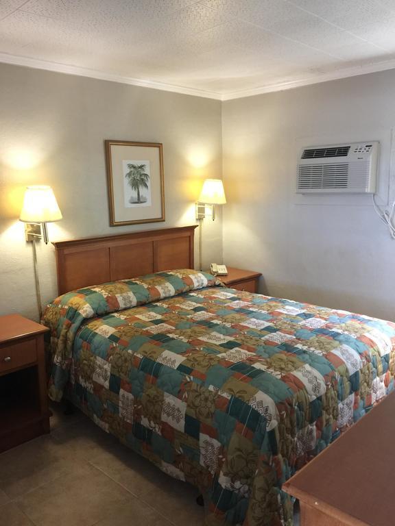 Campbell Motel Cocoa Dış mekan fotoğraf